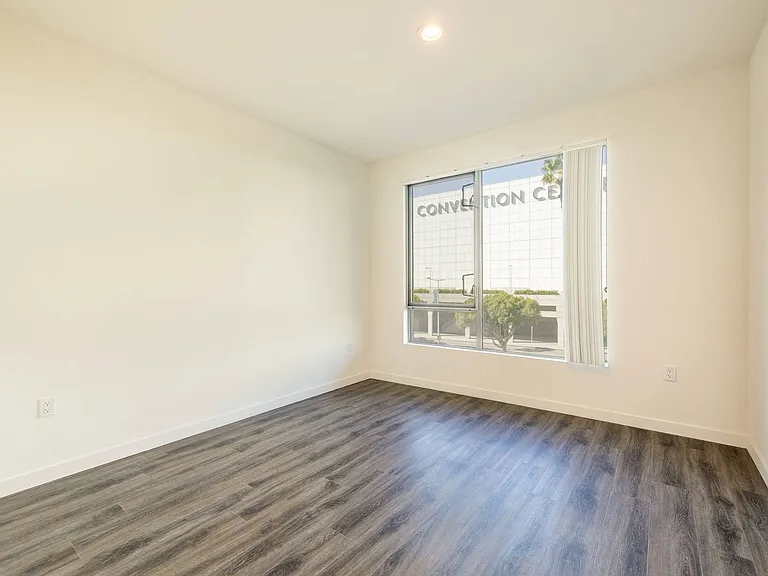 1400 FIG Apartments — Photo 51