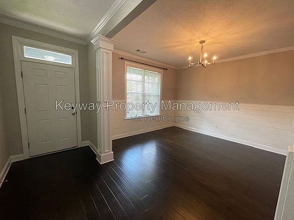 2nd image of 546 Bunchgrass St