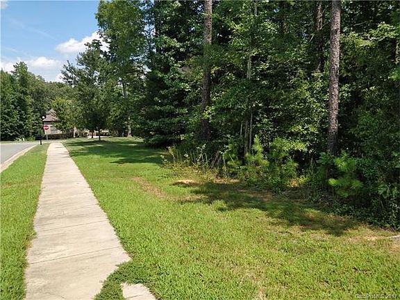 3rd image of 1406 Becklow Ct #8