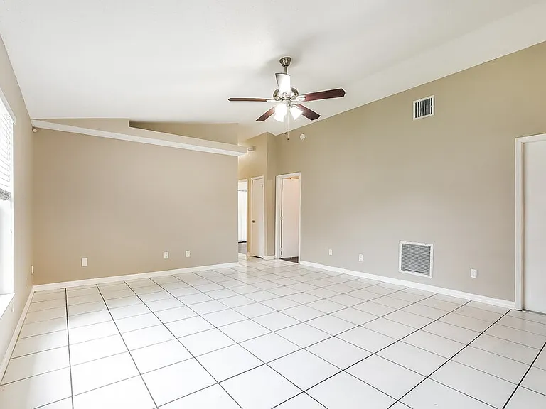 145 Burnsed Pl — Photo 5