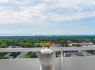 Upper Middle Place, Burlington, ON L7P 3P4