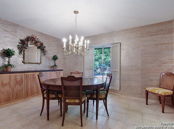 5th image of 10814 Whisper Valley St