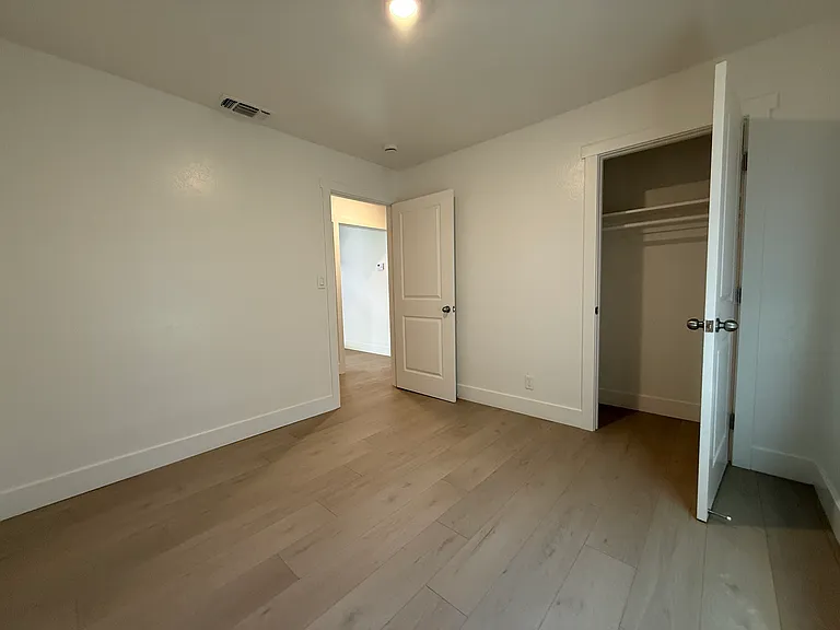 1400 McAllister Ave — Photo 7