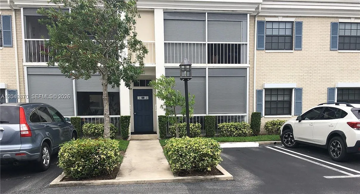 Cypress Club Condo — Photo 3