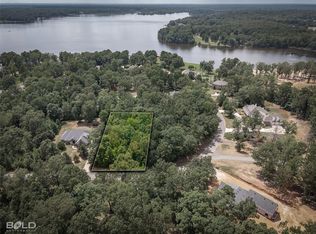 150 Oak Leaf Trl, Benton, LA 71006