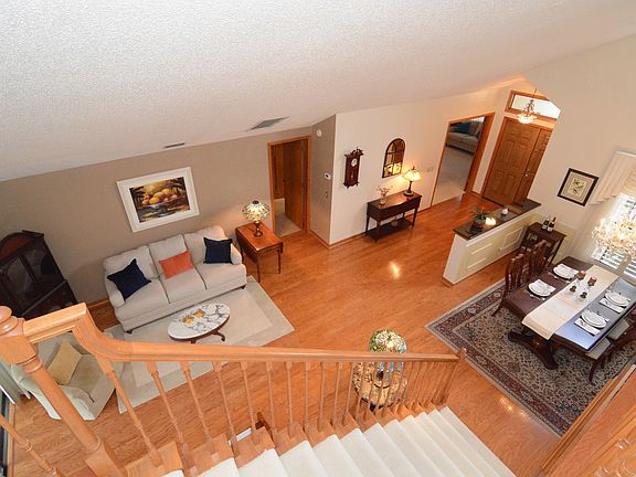 5th image of 2209 Blossomwood Dr