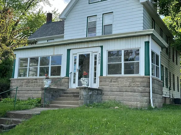 3025 NE Madison Ave, Peoria, IL 61603