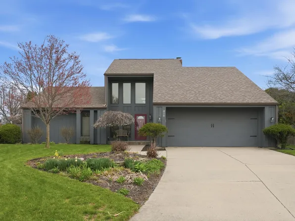 818 Columbine Cir, Auburn, IN 46706