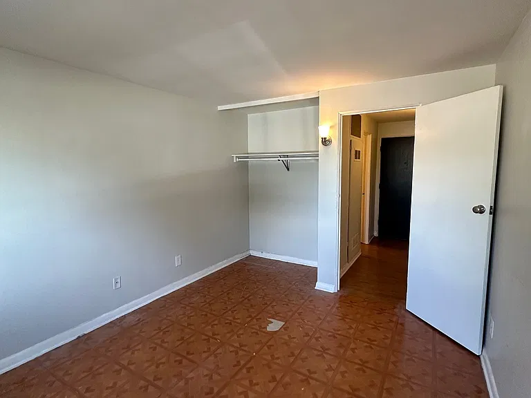 3140 N Clay St #2 — Photo 2
