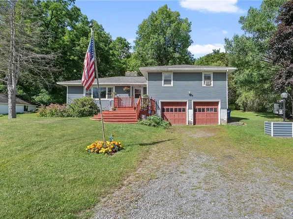 4135 Apulia Rd, Jamesville, NY 13078