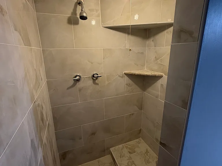 4316-4318 Fontainebleau Dr — Photo 7