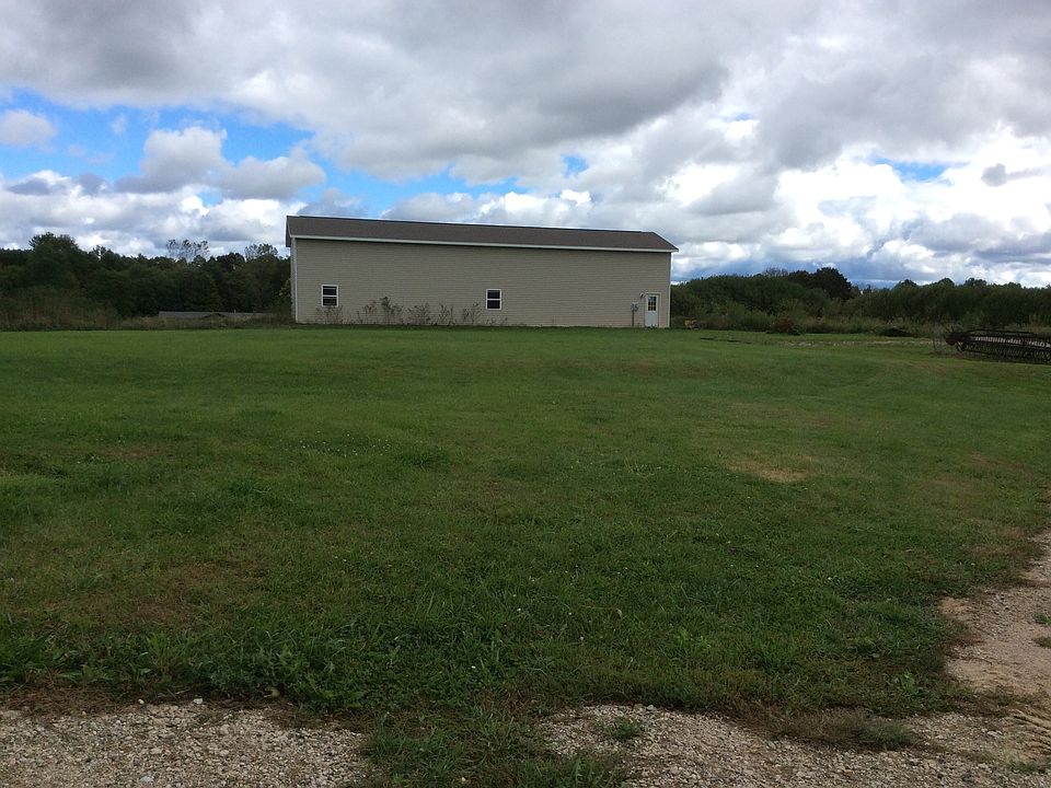2nd image of 2943 66th St