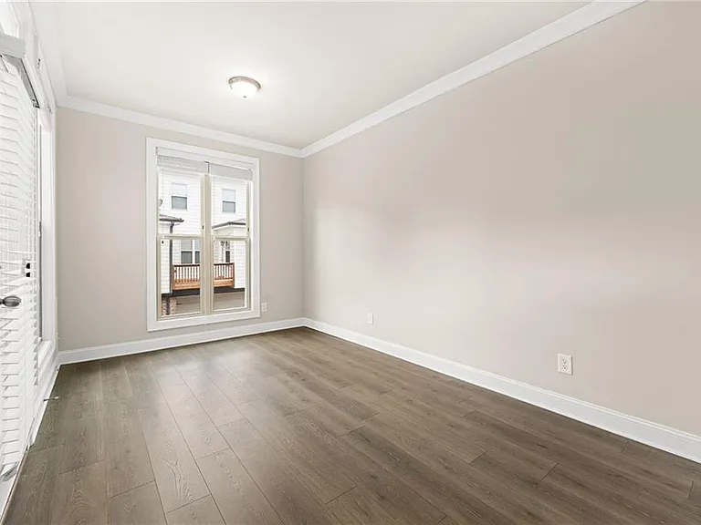 205 Bedford Aly — Photo 16