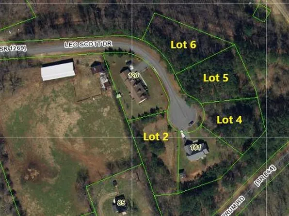 2 Leo Scott Dr, Ferrum, VA 24088