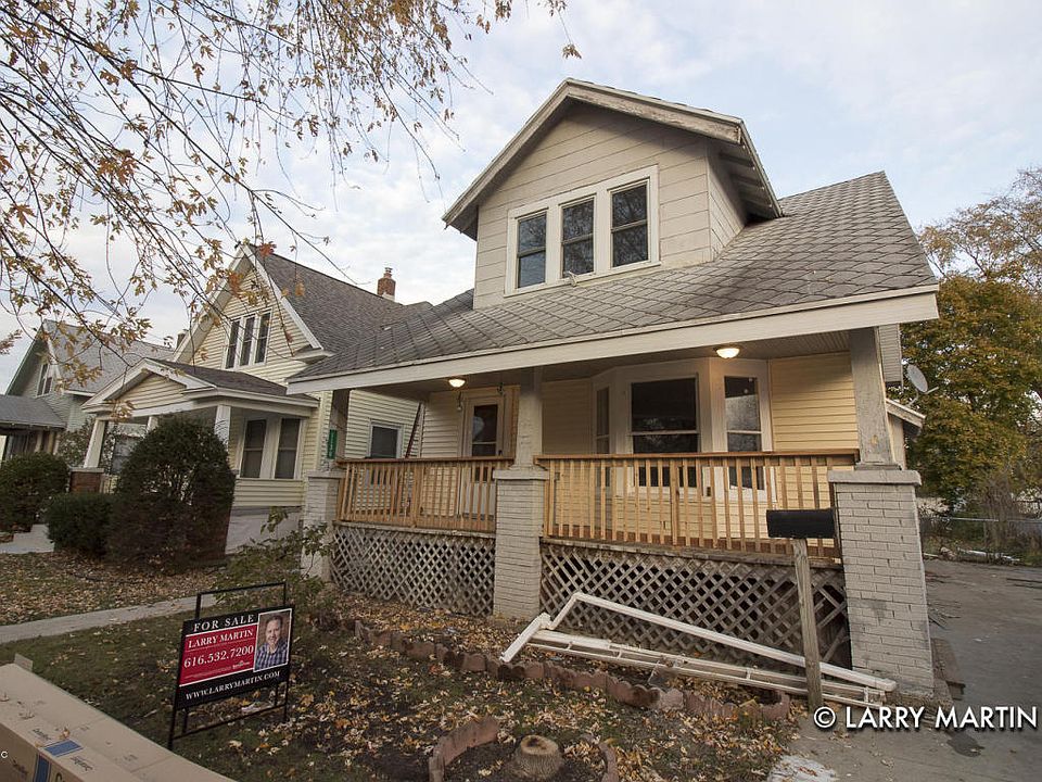 1st image of 1130 Powers Ave NW