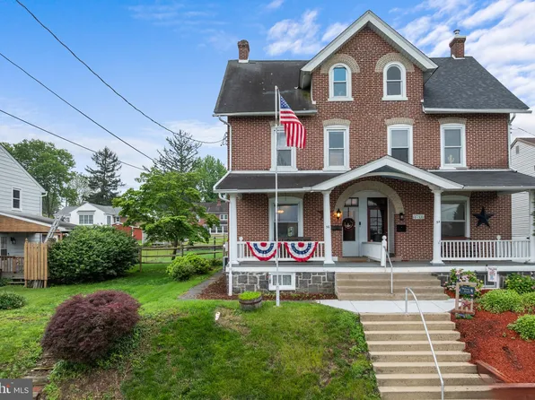 56 E Fairview Ave, Sellersville, PA 18960