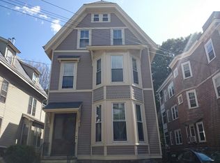 112 Davis Ave, Brookline, MA 02445