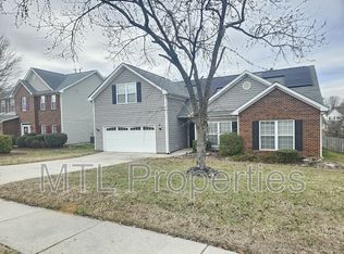 2717 Hartley Hills Dr, Charlotte, NC 28213