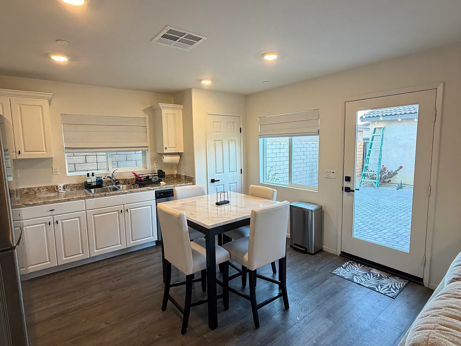 3 bed, 1466 sqft, $1,000 — Photo 4