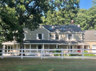 4 Woldridge Ln, East Kingston, NH 03827