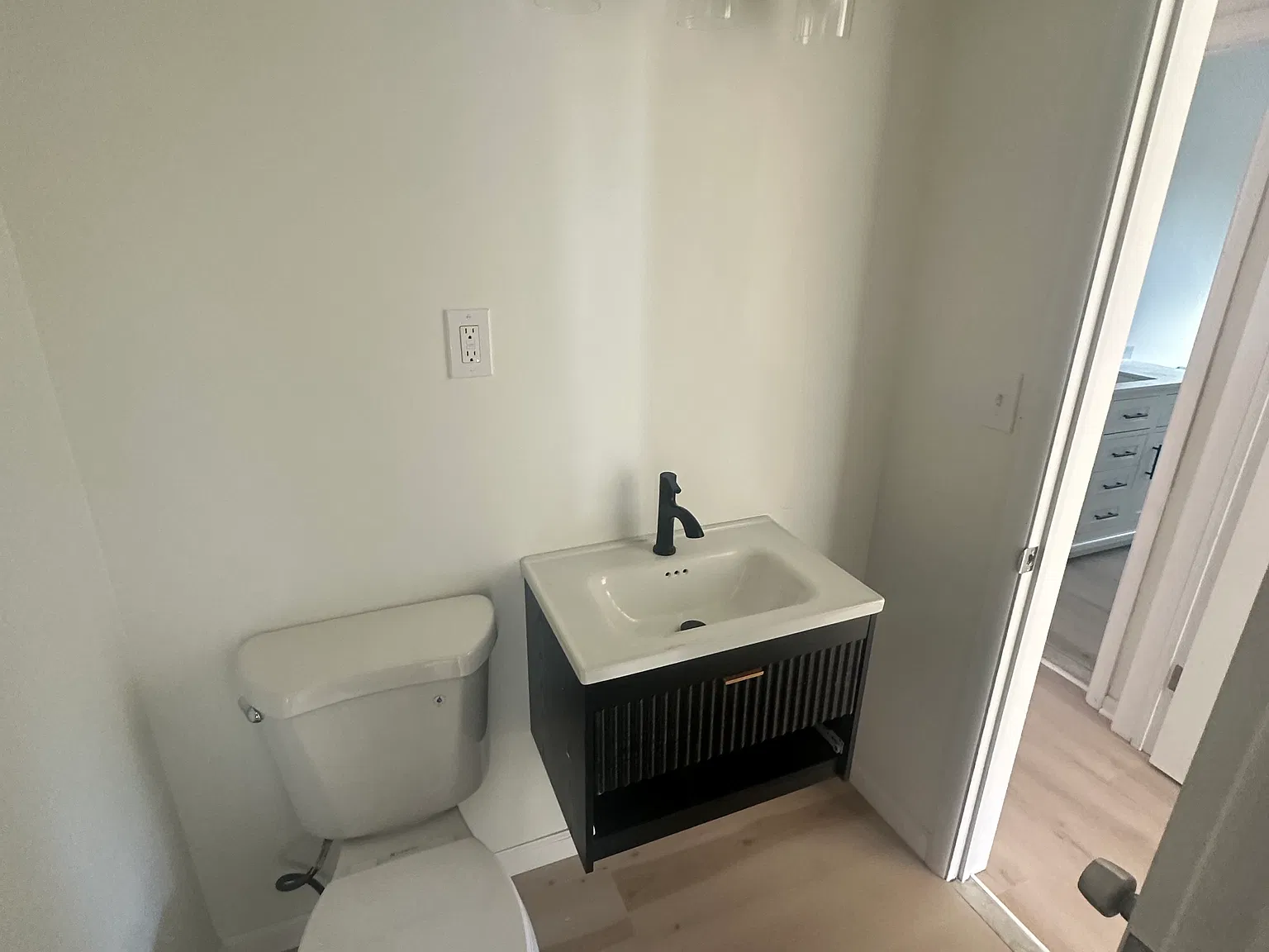 17310 Chagrin Blvd — Photo 2