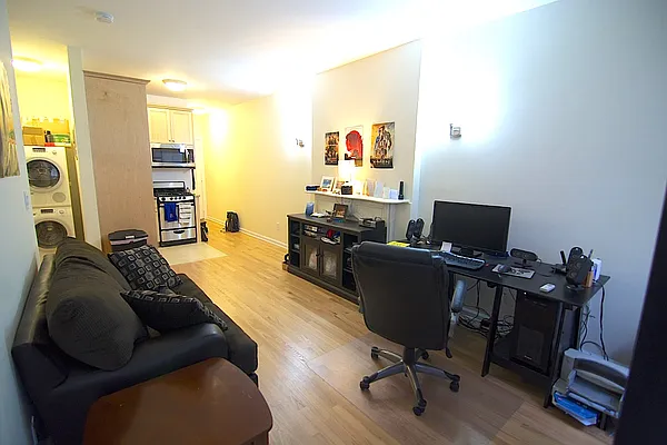 Rented by City Wide Apartments | media 14