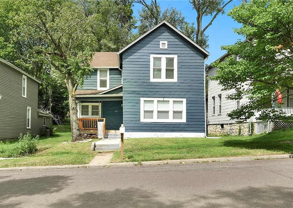 1st image of 1122 2nd Ave