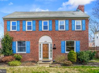 219 Walnut Pl, Havertown, PA 19083