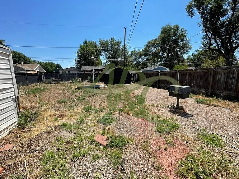 524 Belmont Ave — Photo 26