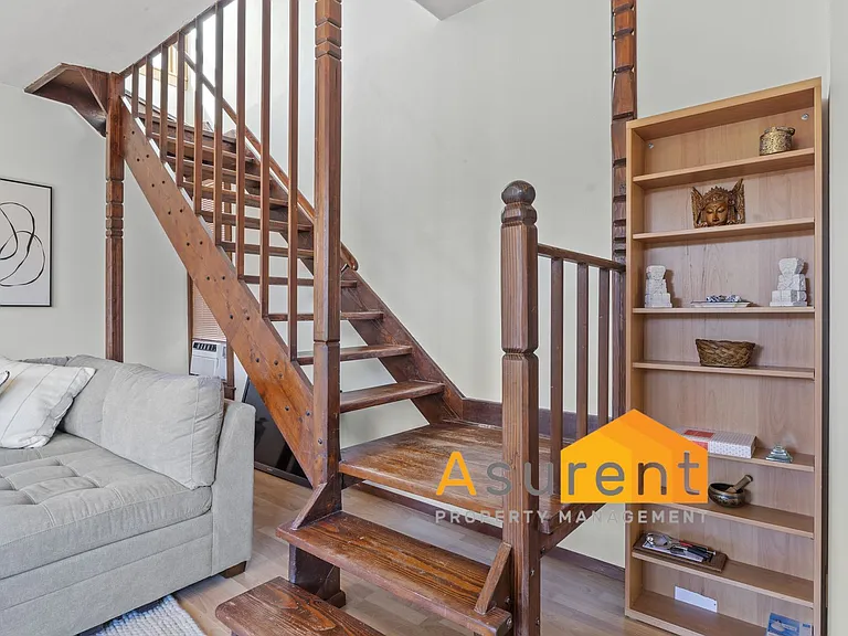 350 Phelps St — Photo 13