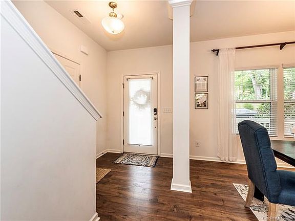 4th image of 3148 Graceland Cir #7A