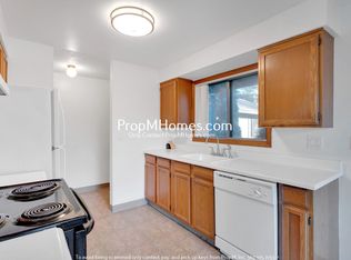 20825 SE Morrison St #A, Gresham, OR 97030