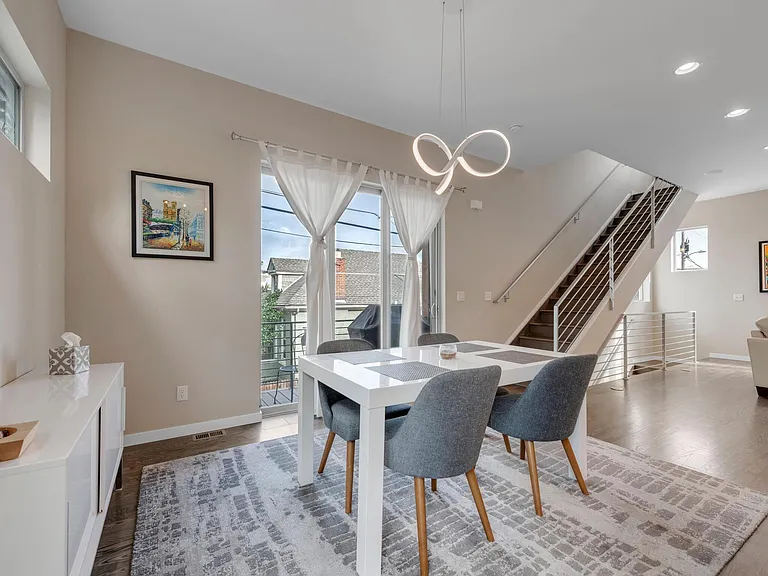 2250 W 31st Ave — Photo 27