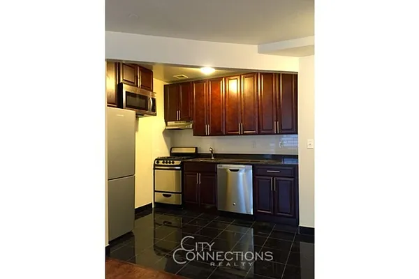 Rented by City Connections Realty | media 35