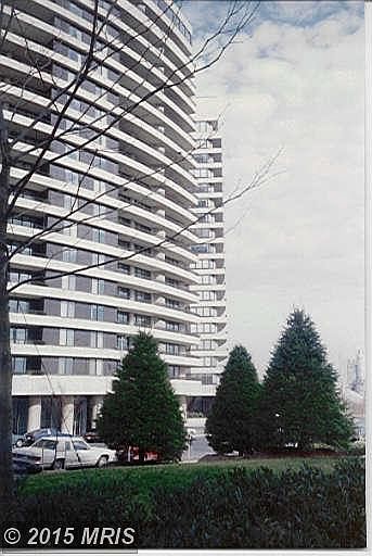 1st image of 1300 Crystal Dr APT 1209S
