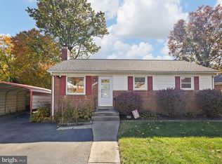 3231 Parkwood Ter, Falls Church, VA 22042