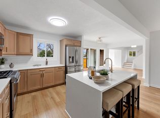 13529 Arthur St W, Minnetonka, MN 55305