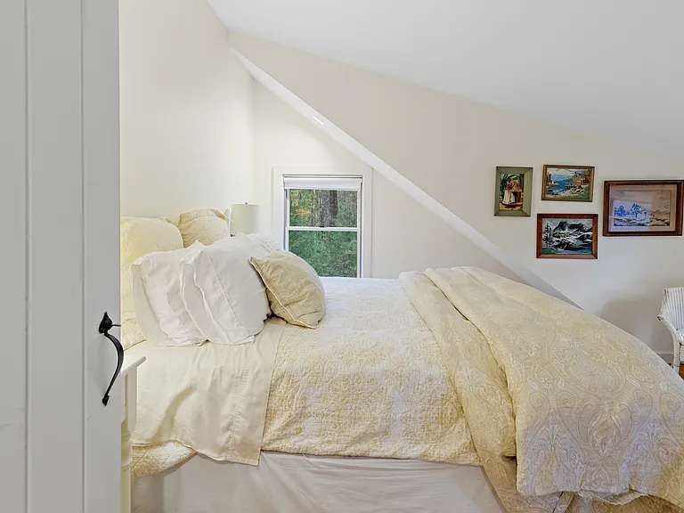 38 Swamp Rd — Photo 23