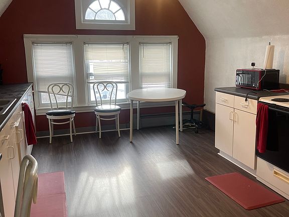 5th image of 190 Noble Ave #3
