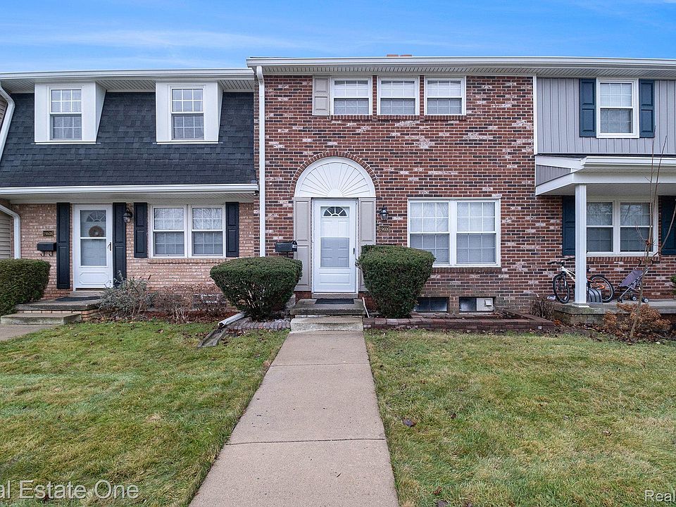 1st image of 19606 Aqueduct Ct