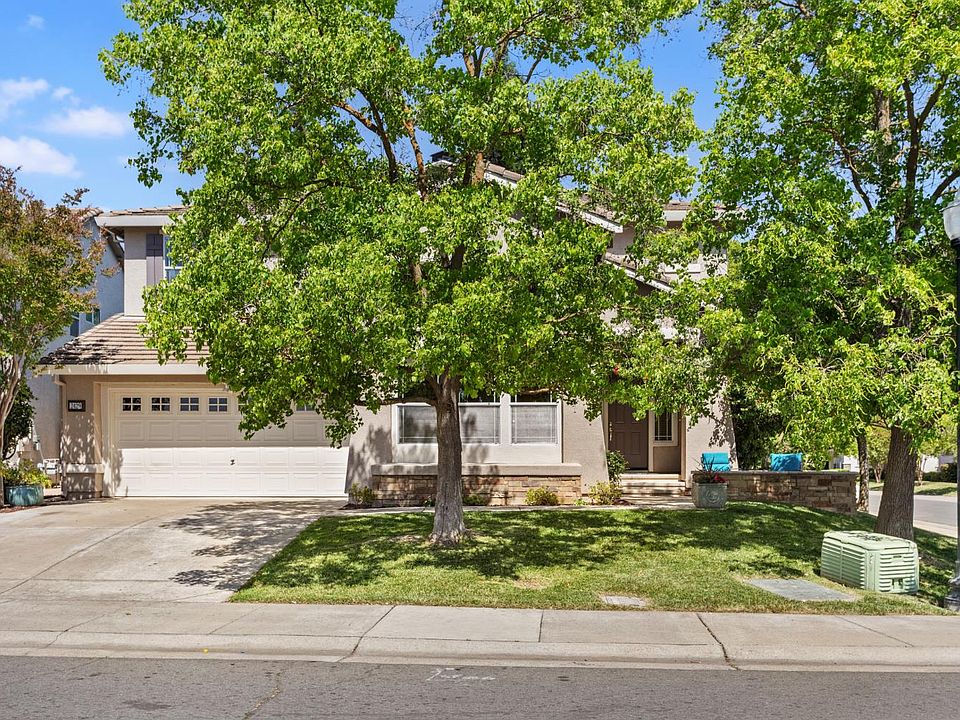 1st image of 2429 Burberry Way