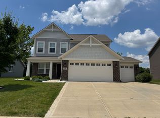 1366 Horse Shoe Bnd, Greenwood, IN 46143
