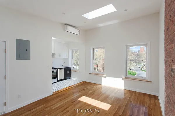 Sold by Town Residential | media 18