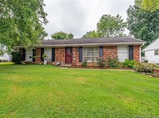 703 Webster Blvd, Jeffersonville, IN 47130