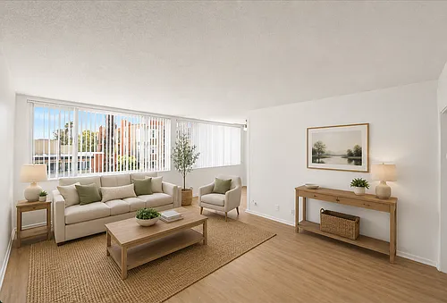 Hollywood Apartments Photo 1