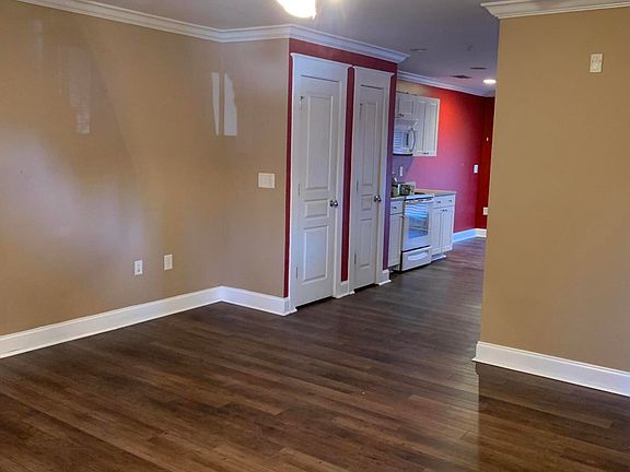 2nd image of 1121 Tree Top Way APT 1412