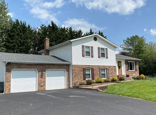 2607 Marston Rd, New Windsor, MD 21776