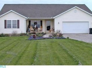 8951 Justus Rd SW, Stoutsville, OH 43154