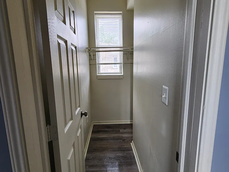1650 S Saint Louis Ave #1R — Photo 14