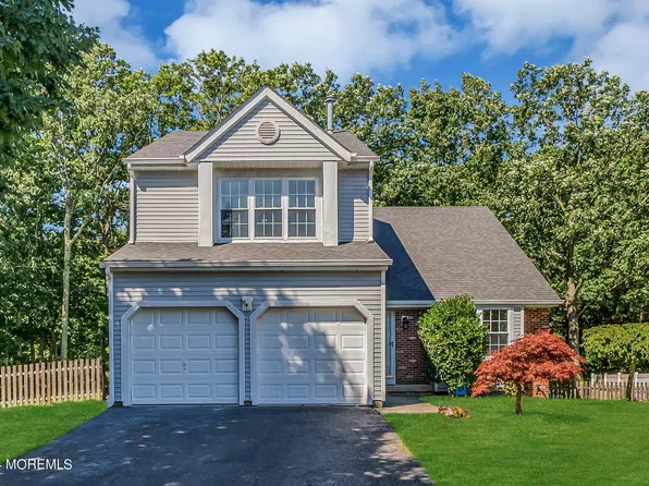 6 Quarry Place, Tinton Falls, NJ 07753